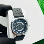 Analog Men’s Wrist Watch